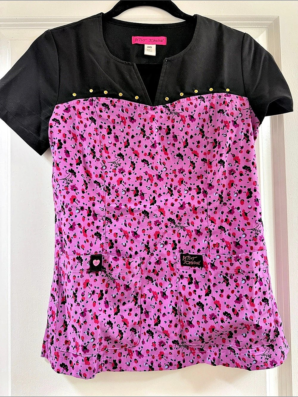 Betsey Johnson Scrub Top in Pink & Black Size XXS